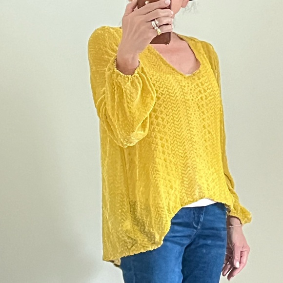 Blue Moon Yellow Puff Sleeve Blouse size XS - Picture 3 of 11